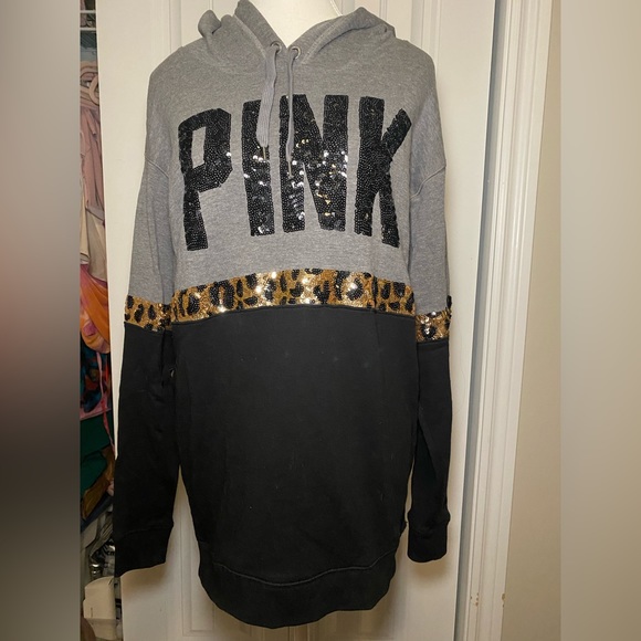 RARE VS PINK 2015 Cheetah/Leopard Print Sequins bling Sweater - Picture 2 of 5